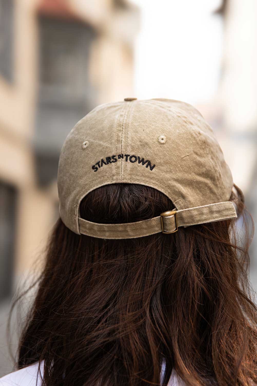 Cap mit Mikrofon-Design