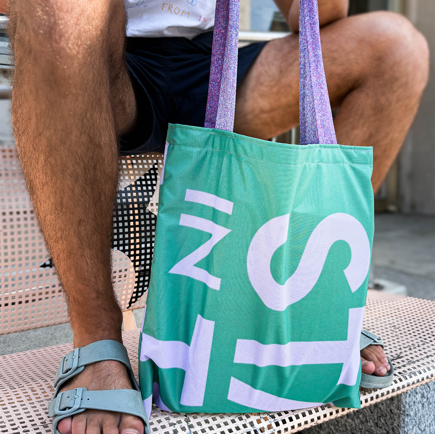 TRAGTASCHEN AUS STARS IN TOWN FAHNEN